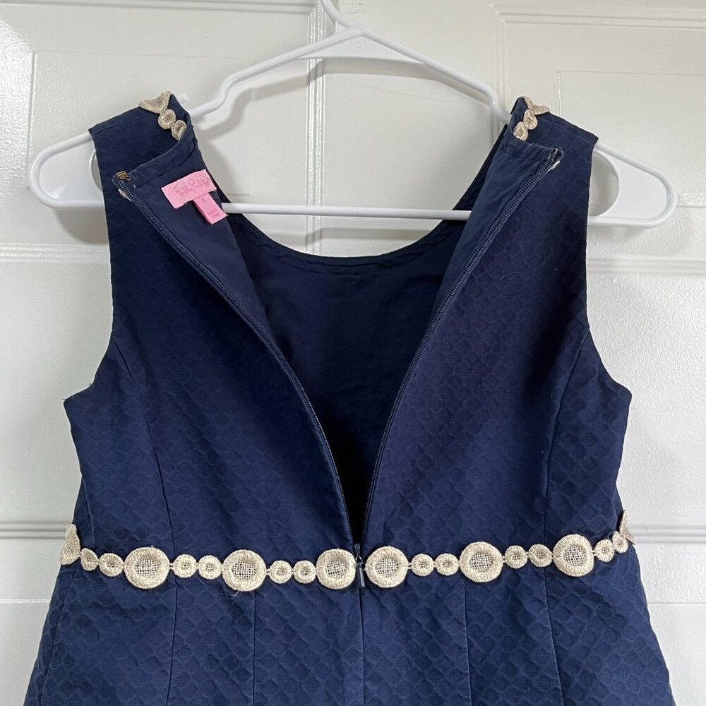 Lilly Pulitzer Navy Blue and Gold Lace Sleeveless Mini Dress Size 0 - Picture 5 of 8